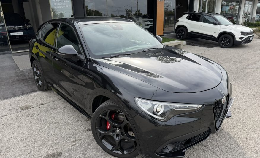 Alfa Romeo Stelvio Veloce 2.2 210cv Q4