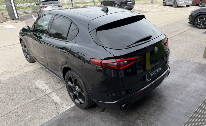 Alfa Romeo Stelvio Veloce 2.2 210cv Q4