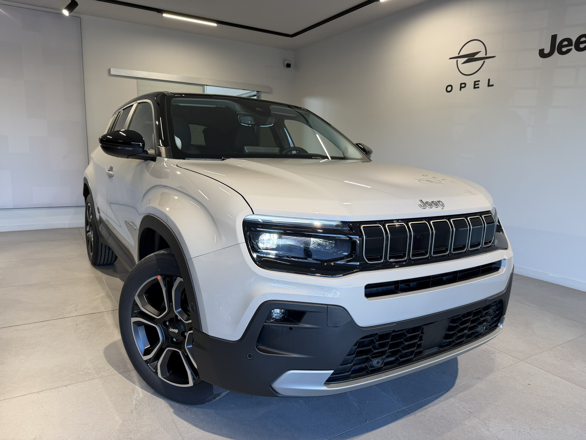 Jeep Avenger Summit MHEV 1.2 110cv