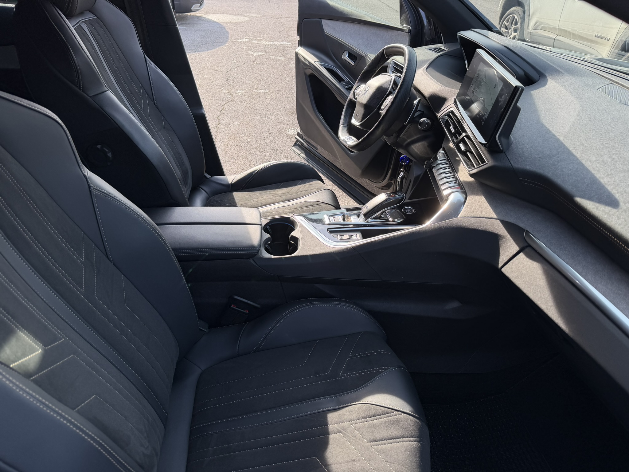 Peugeot 3008 GT Line 1.5 130cv Auto