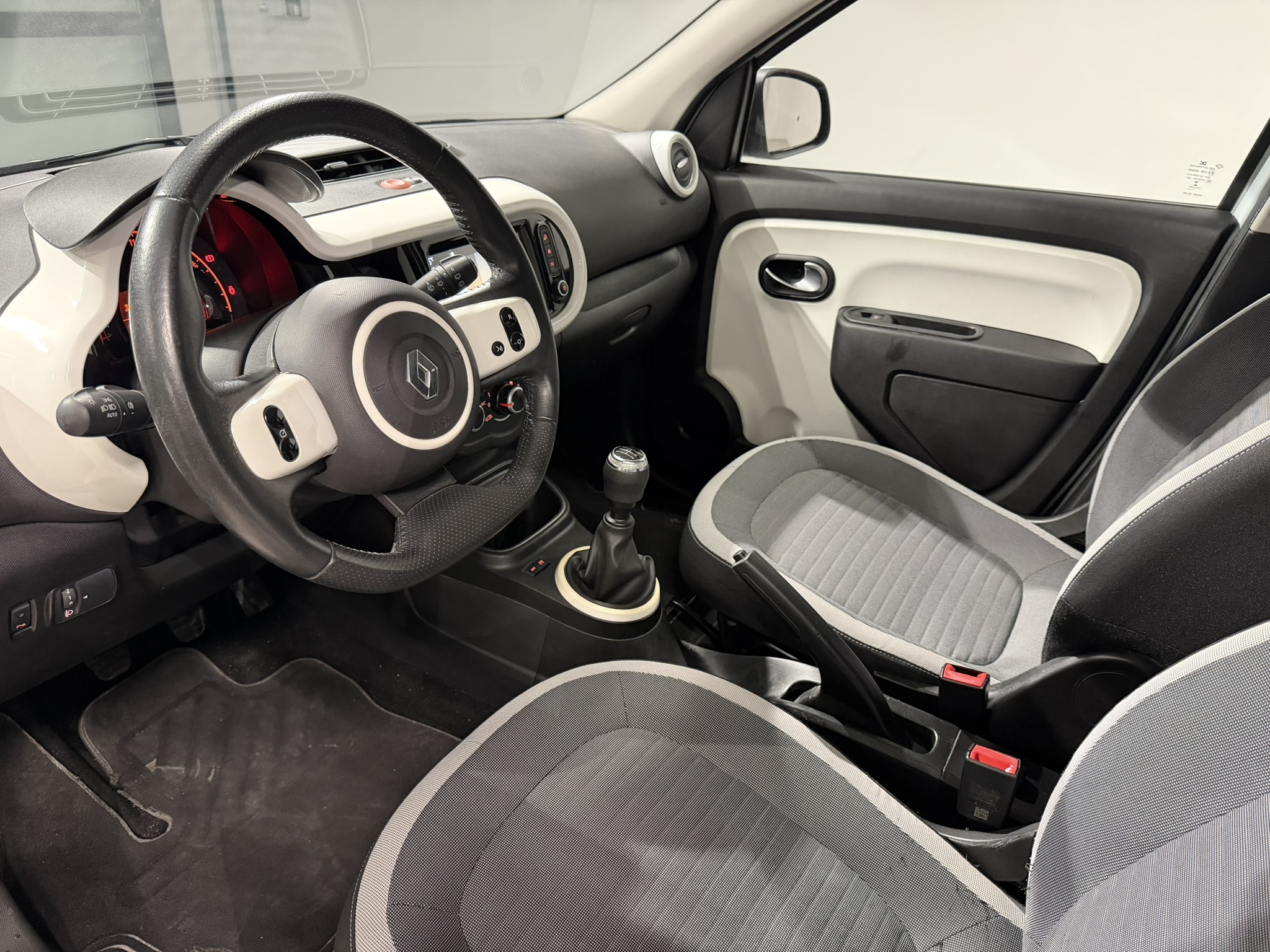 Renault Twingo Intens 1.0 65cv