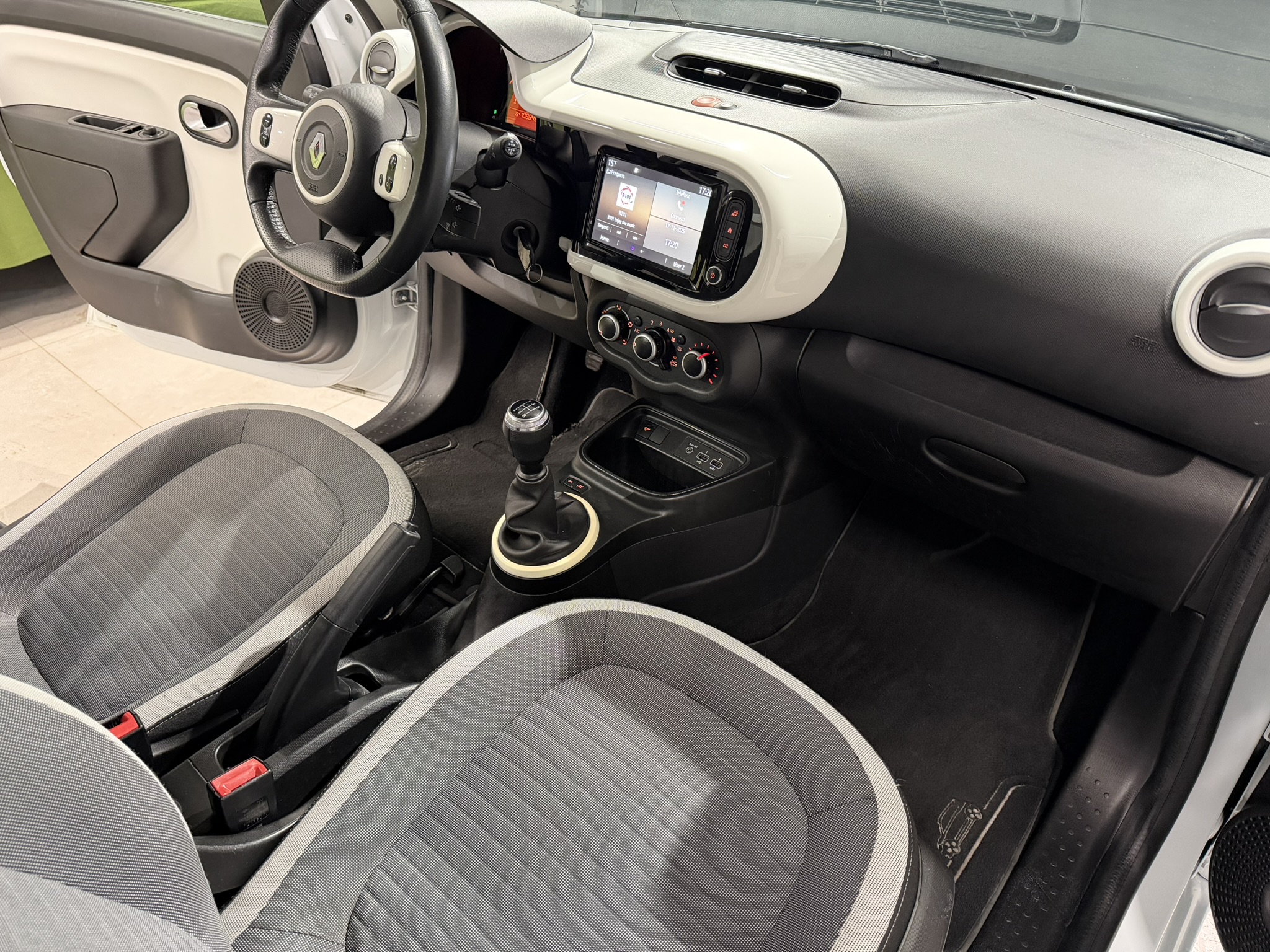 Renault Twingo Intens 1.0 65cv