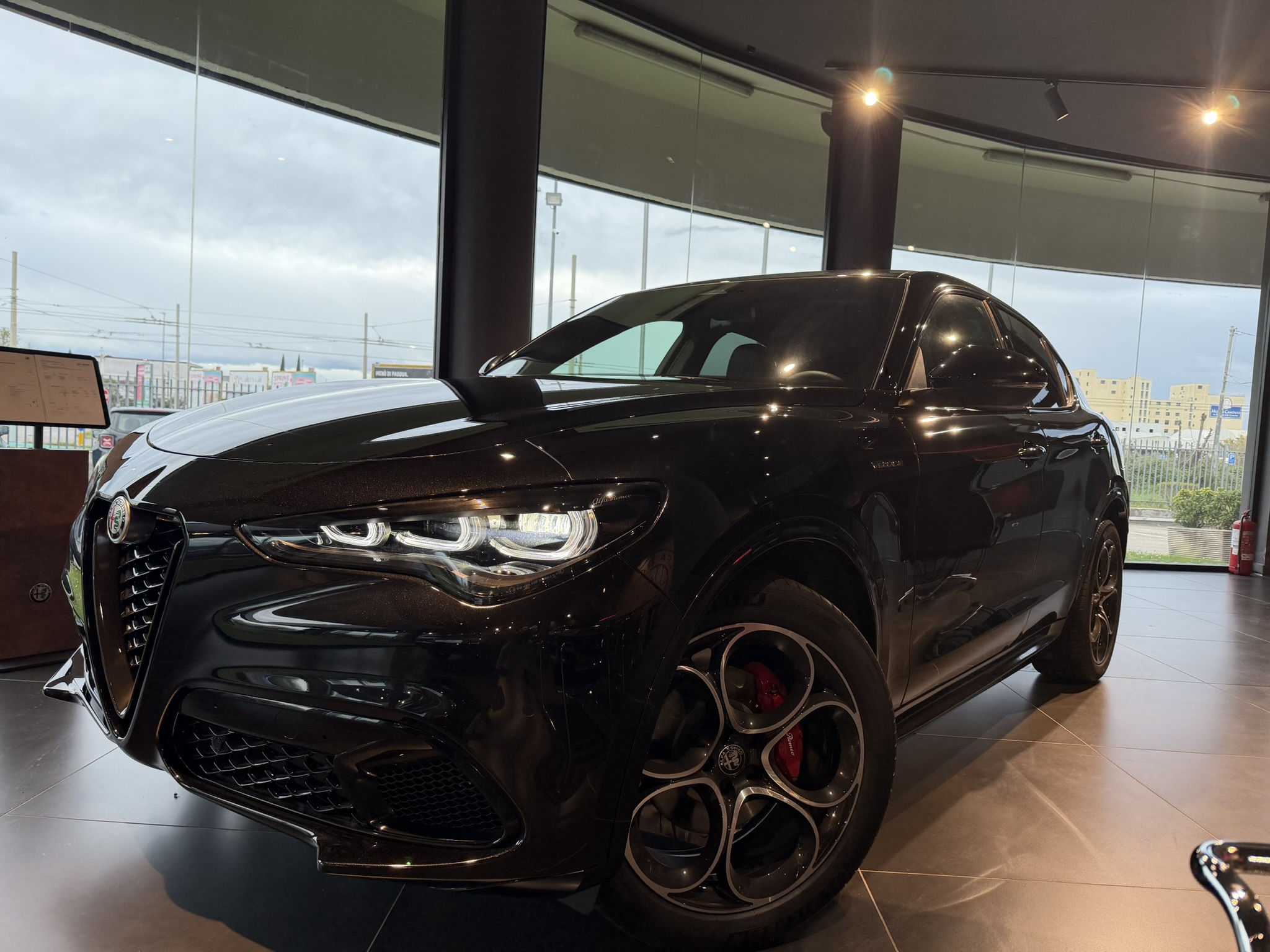 Alfa Romeo Stelvio Veloce 2.2 210cv