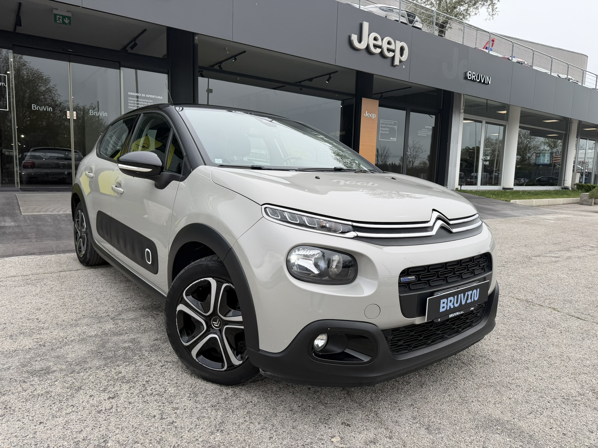 Citroen C3 Shine 1.2 110cv Auto