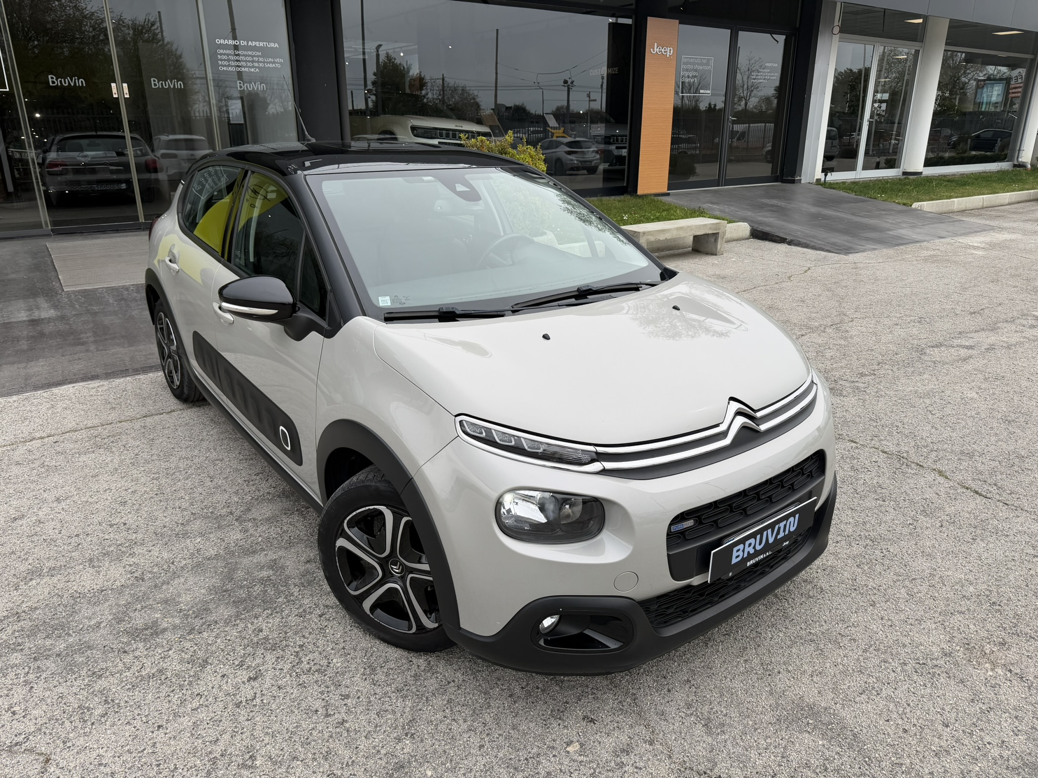 Citroen C3 Shine 1.2 110cv Auto