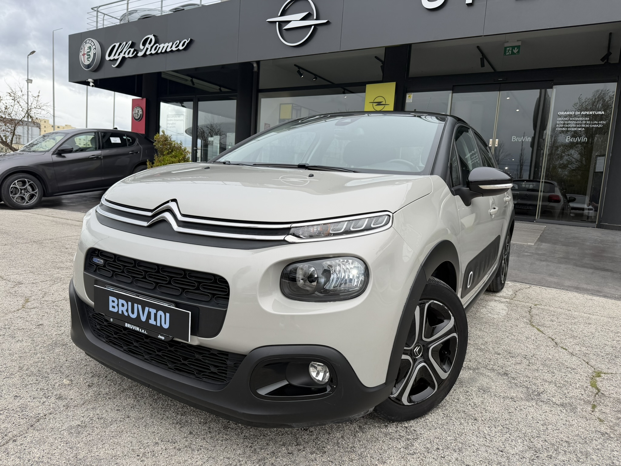 Citroen C3 Shine 1.2 110cv Auto