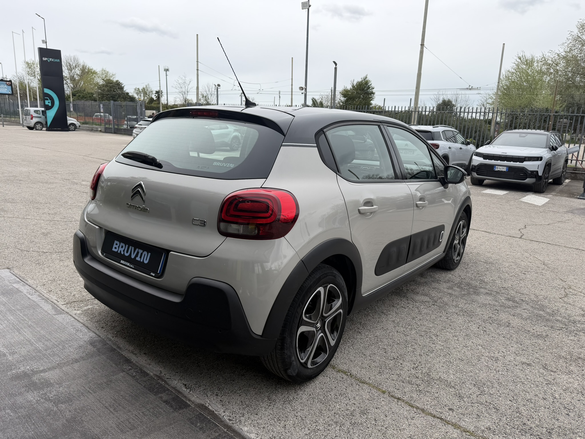 Citroen C3 Shine 1.2 110cv Auto