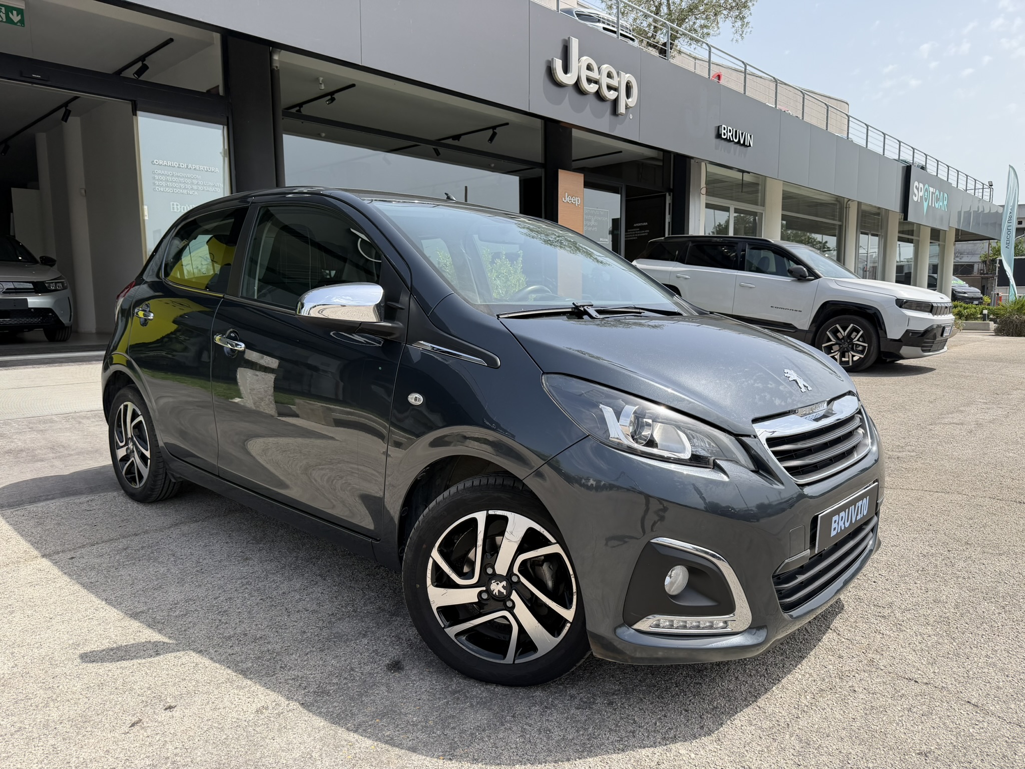 Peugeot 108 Allure 1.0 Auto