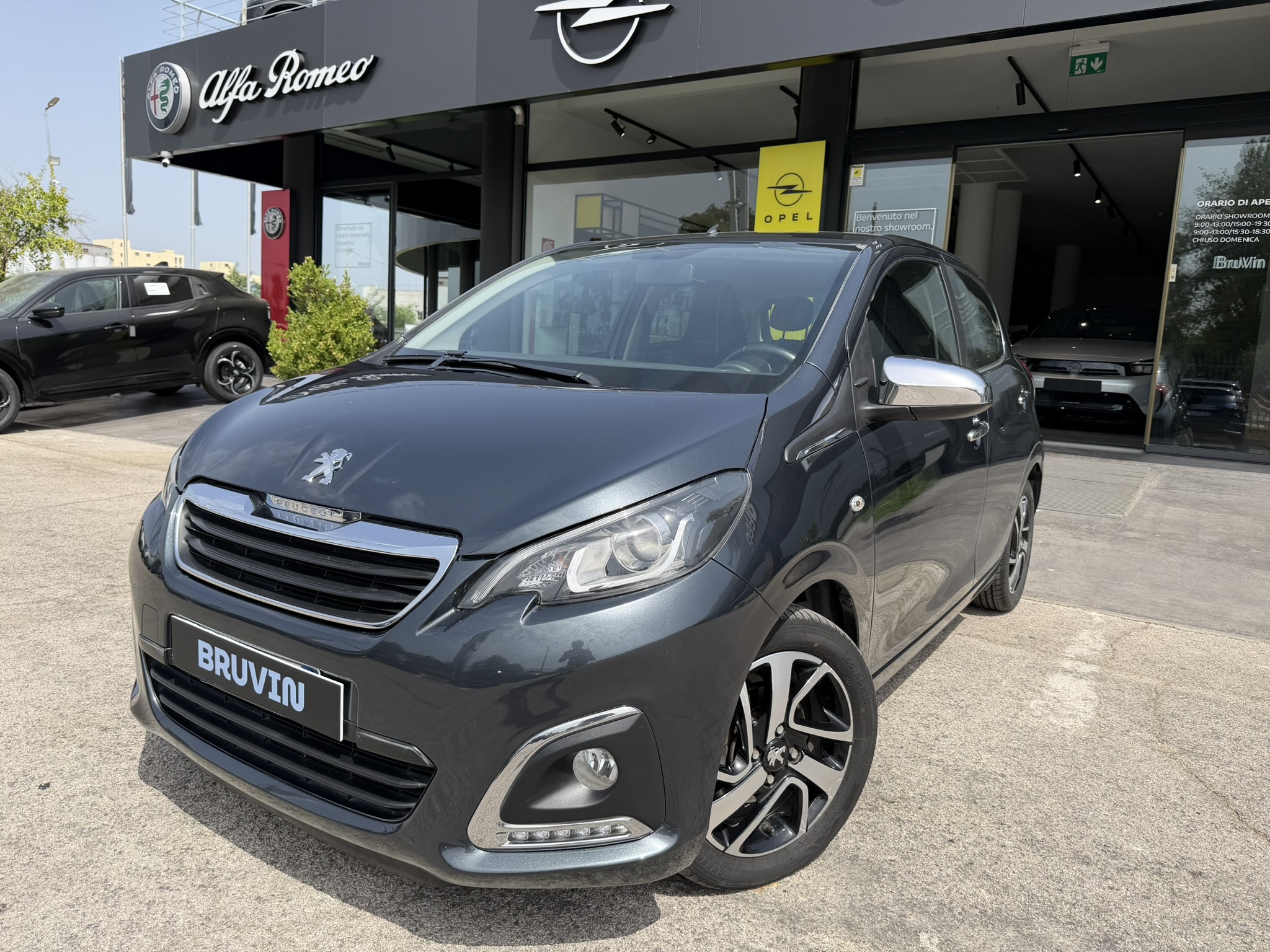 Peugeot 108 Allure 1.0 Auto