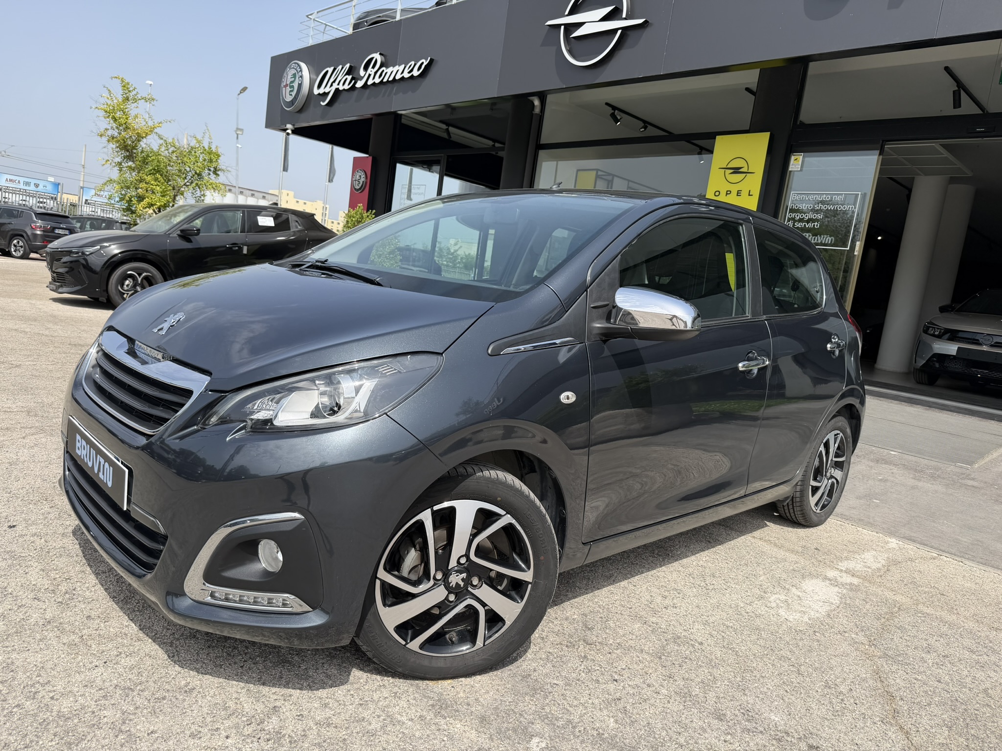 Peugeot 108 Allure 1.0 Auto
