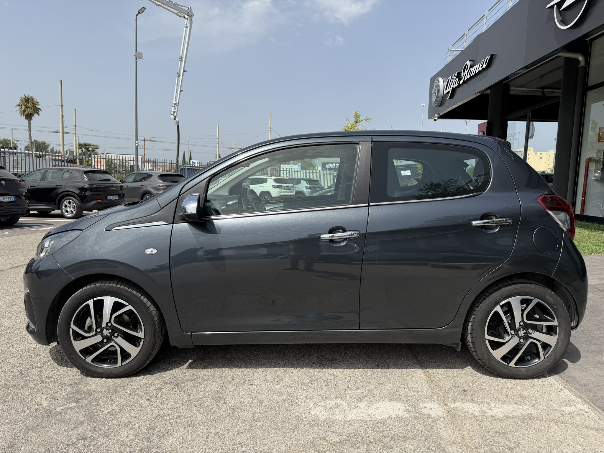 Peugeot 108 Allure 1.0 Auto