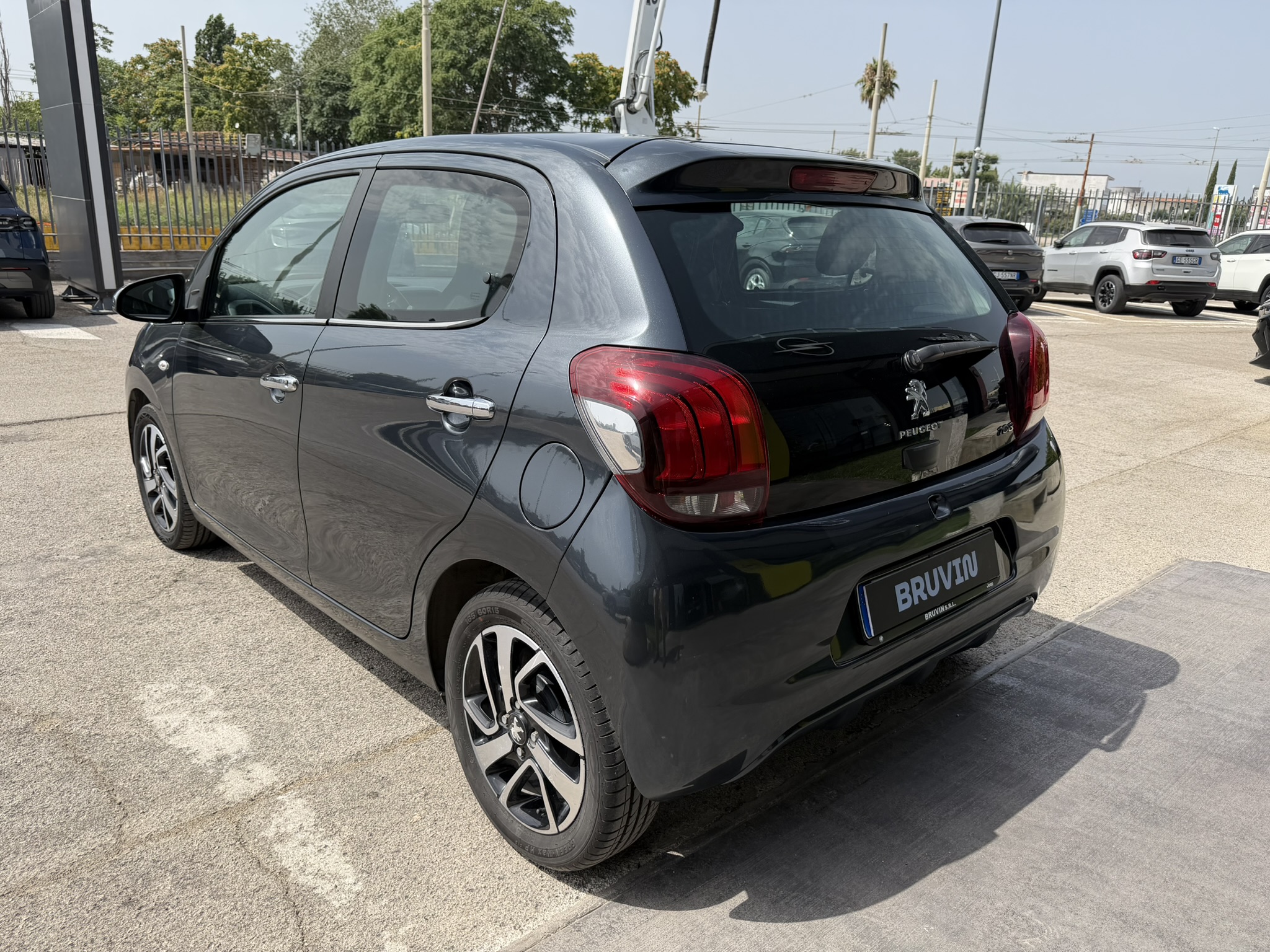 Peugeot 108 Allure 1.0 Auto