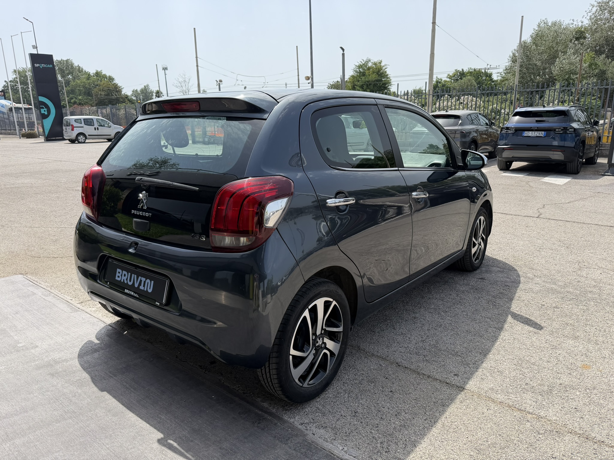 Peugeot 108 Allure 1.0 Auto