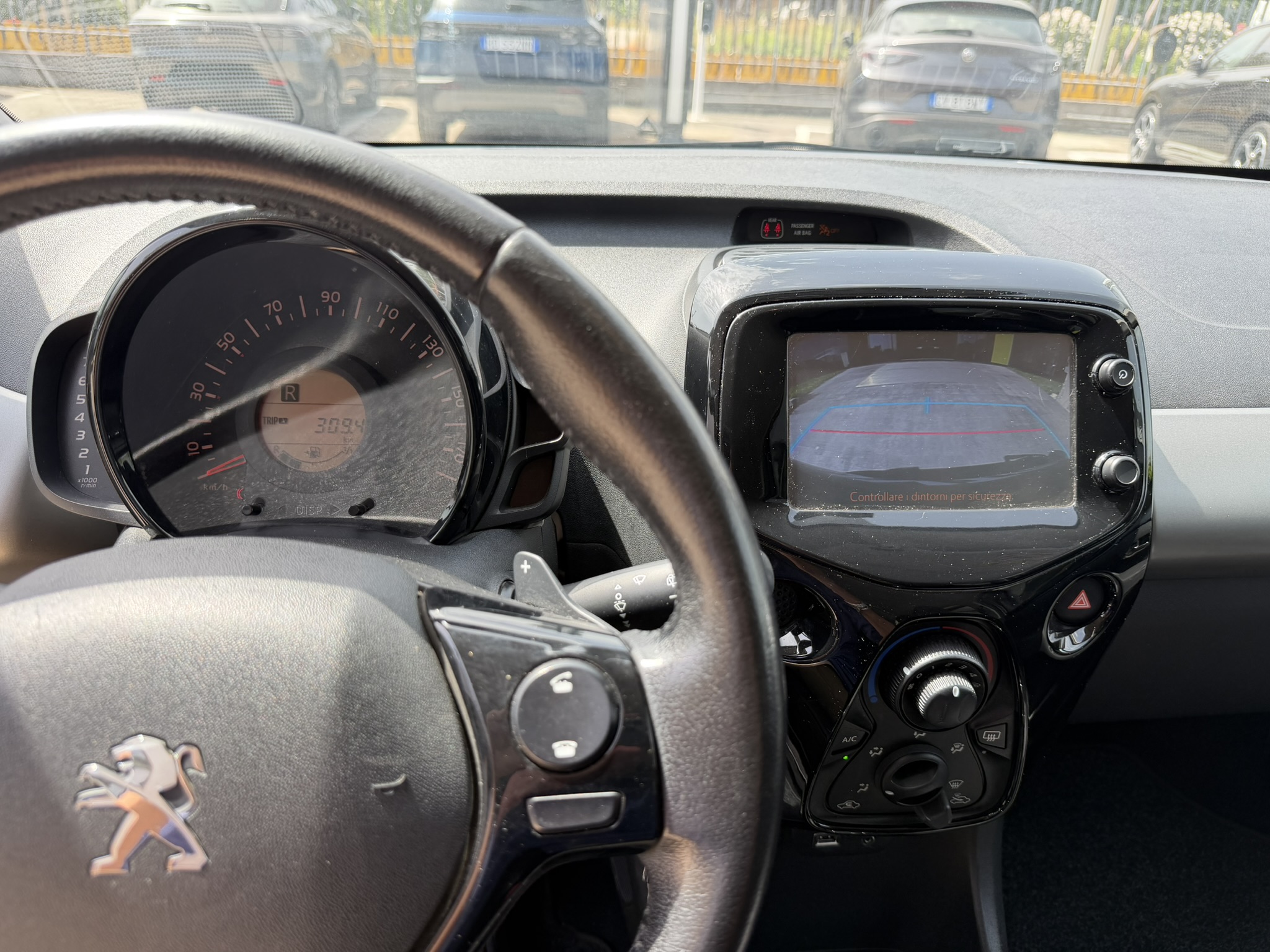 Peugeot 108 Allure 1.0 Auto