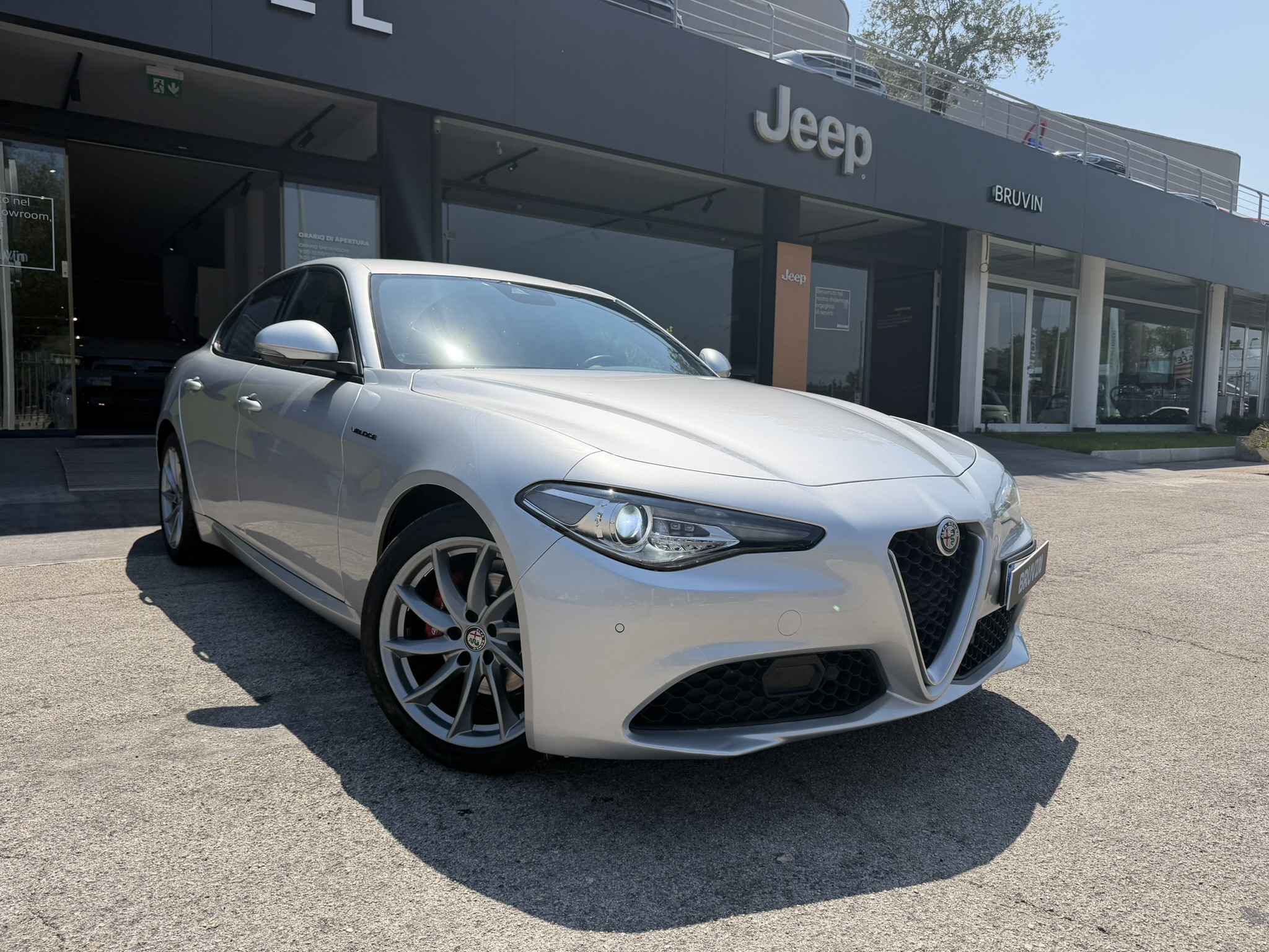 Alfa Romeo Giulia Rosso Edizione 2.2 160cv Auto