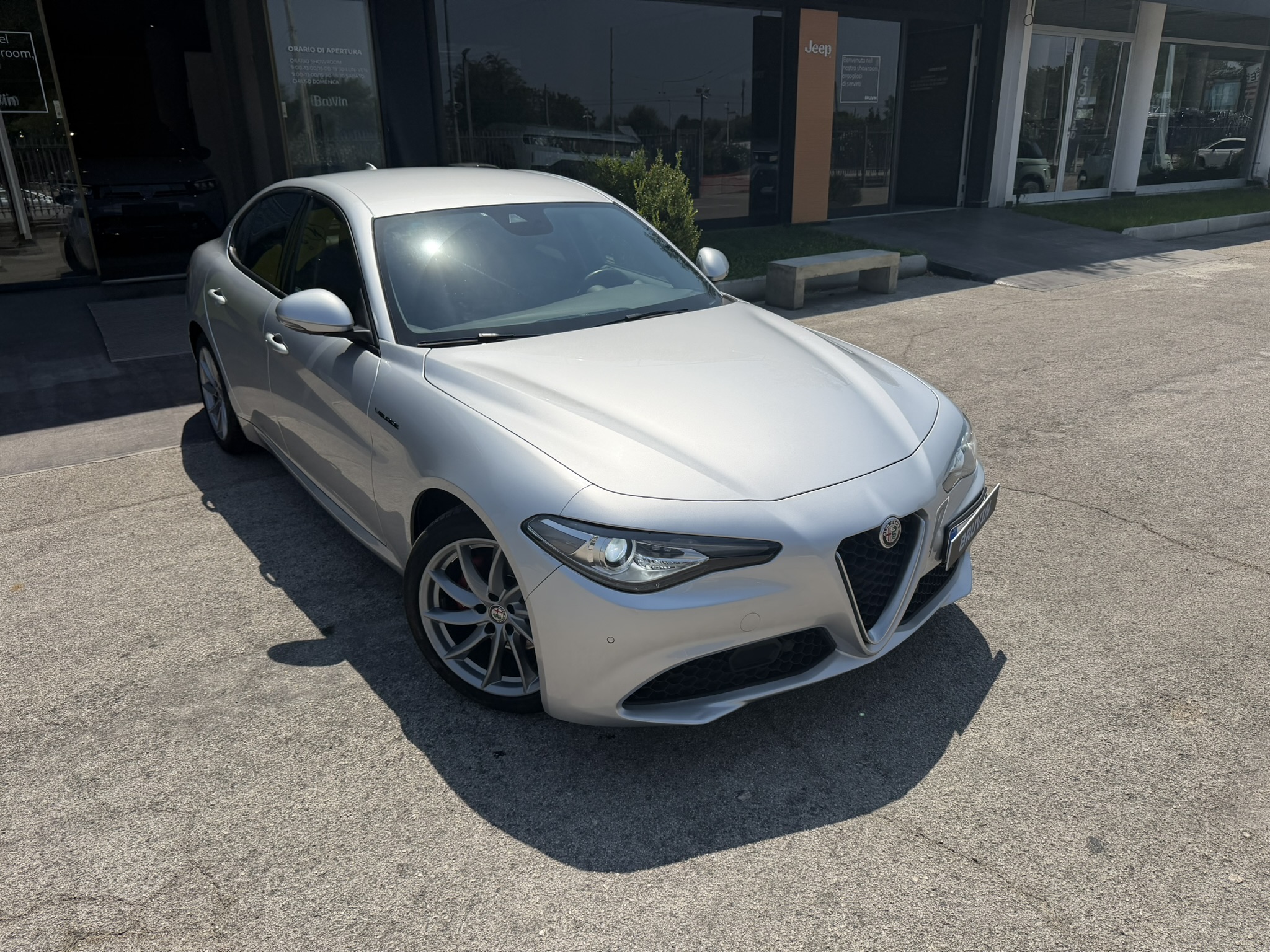 Alfa Romeo Giulia Rosso Edizione 2.2 160cv Auto