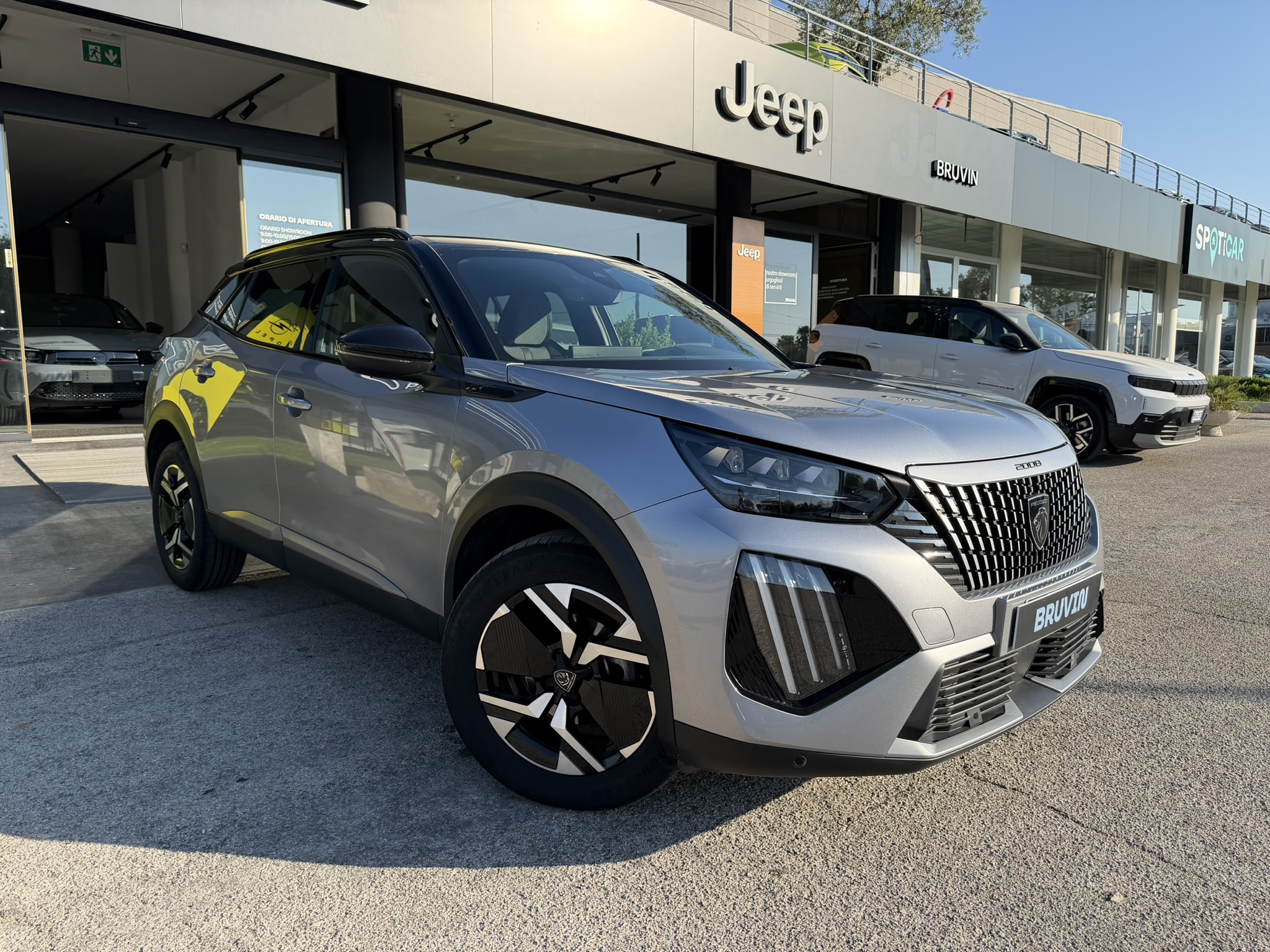 Peugeot 2008 GT 1.2 130cv AT8