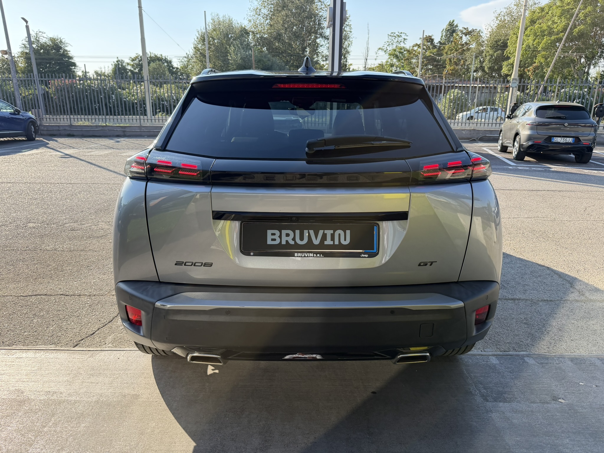 Peugeot 2008 GT 1.2 130cv AT8