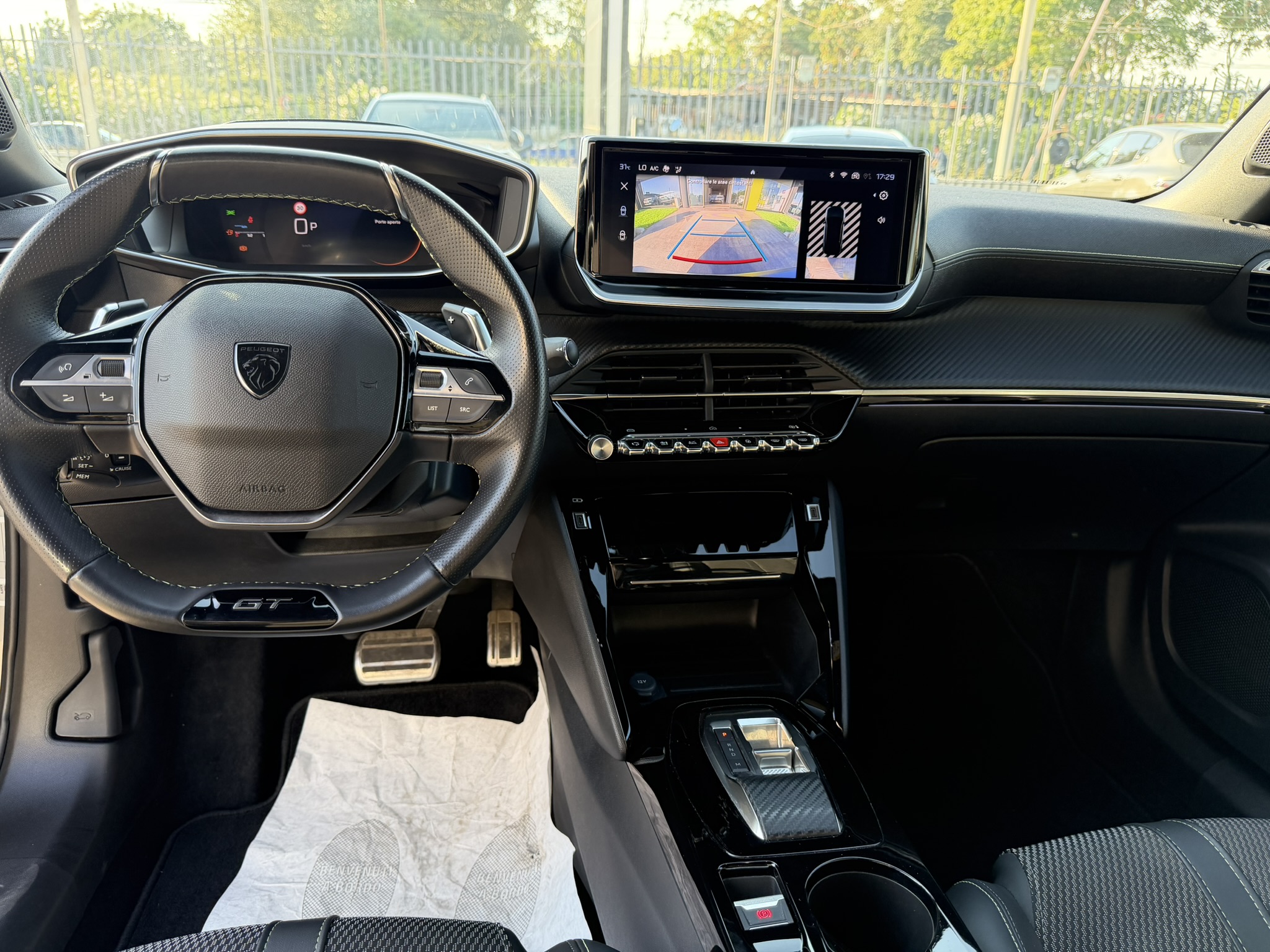 Peugeot 2008 GT 1.2 130cv AT8