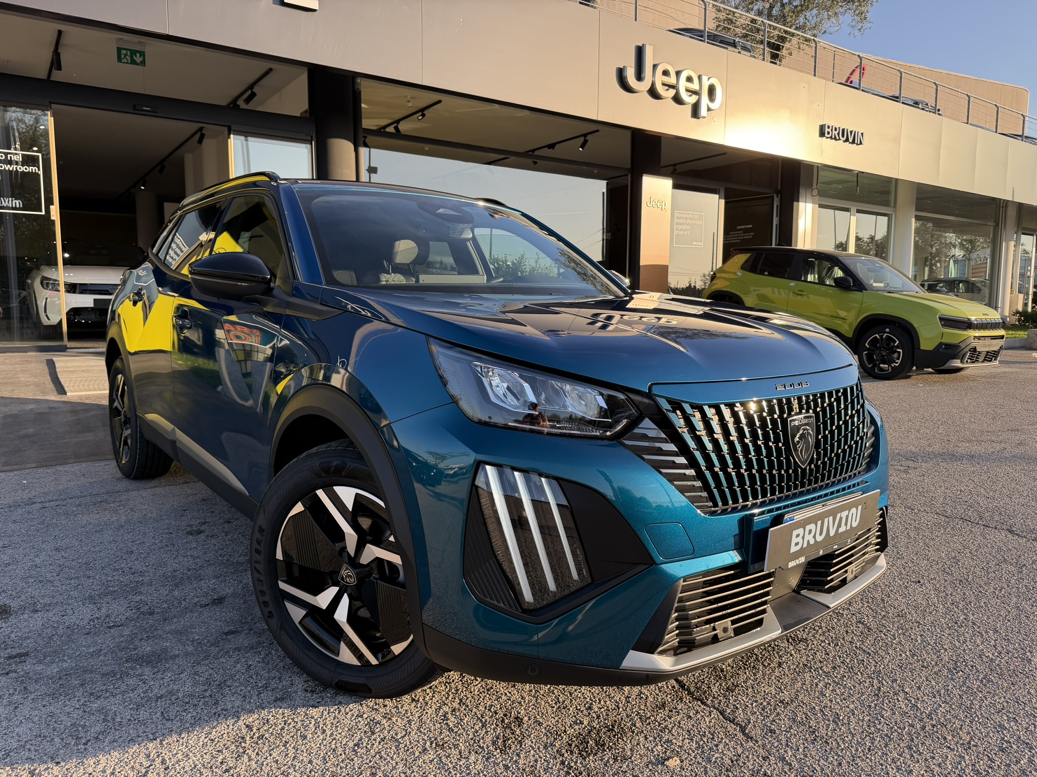 Peugeot 2008 Allure 1.2 130cv Auto