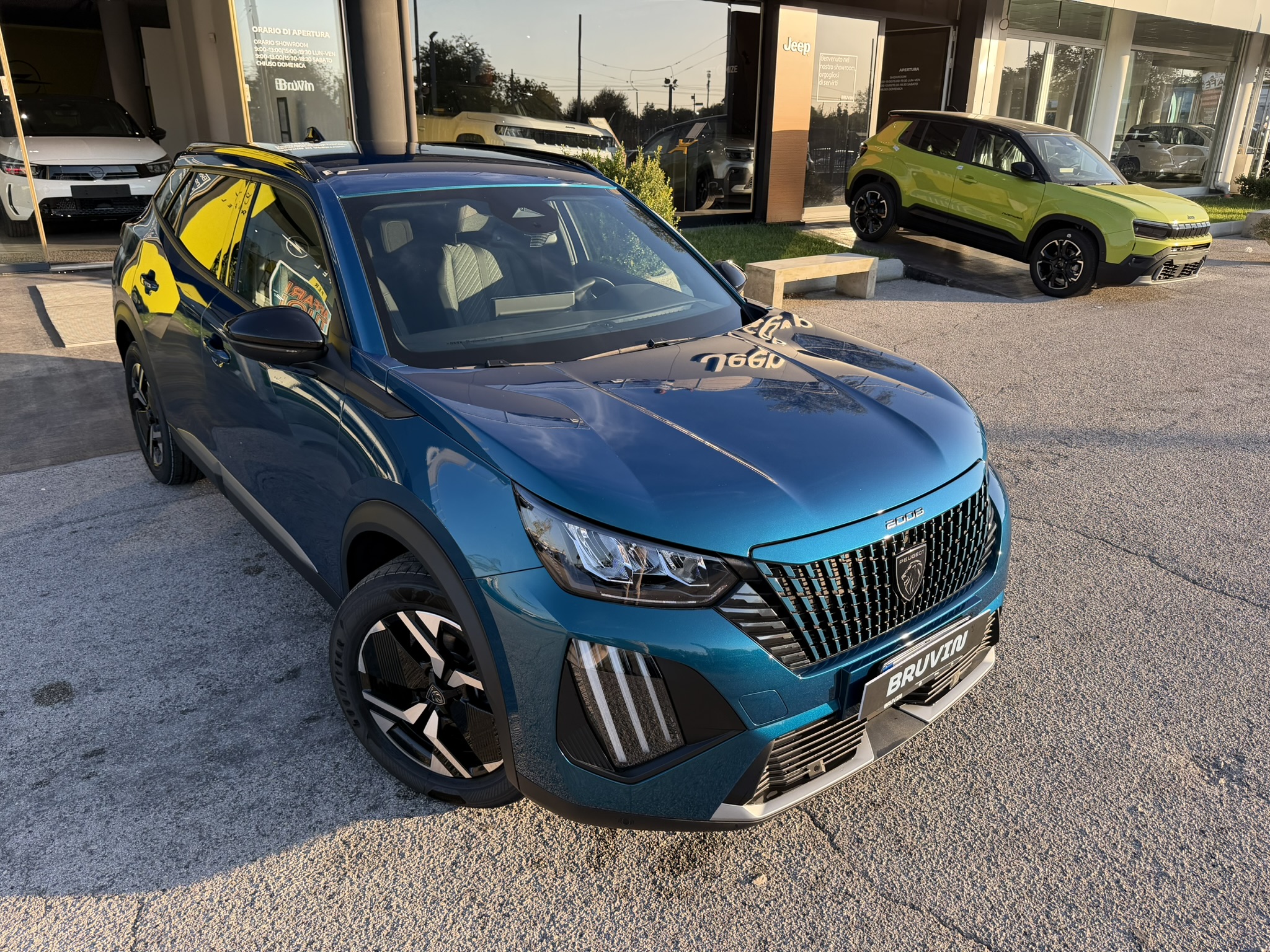 Peugeot 2008 Allure 1.2 130cv Auto