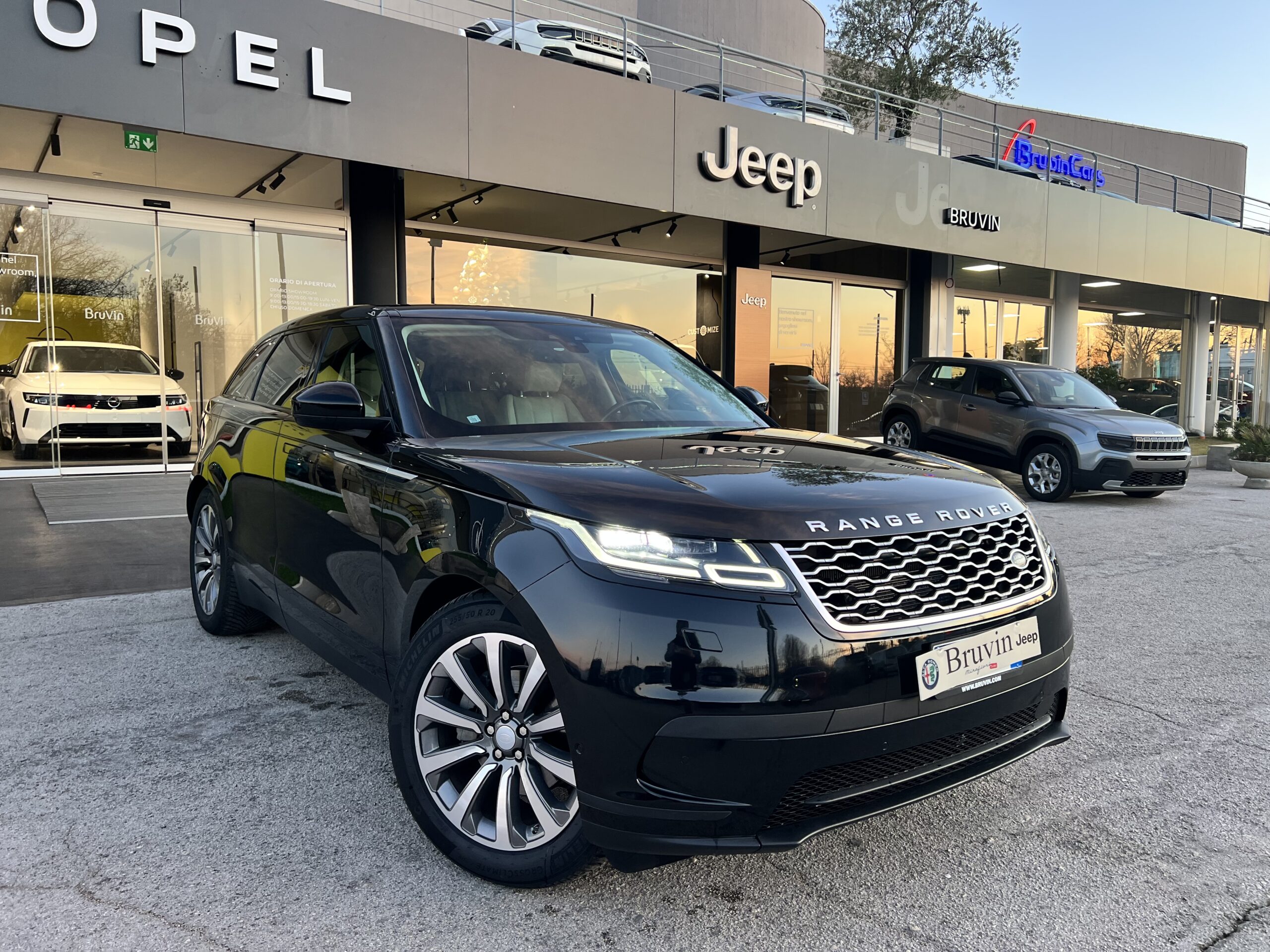 Range Rover Velar SE 4WD 2.0 240cv