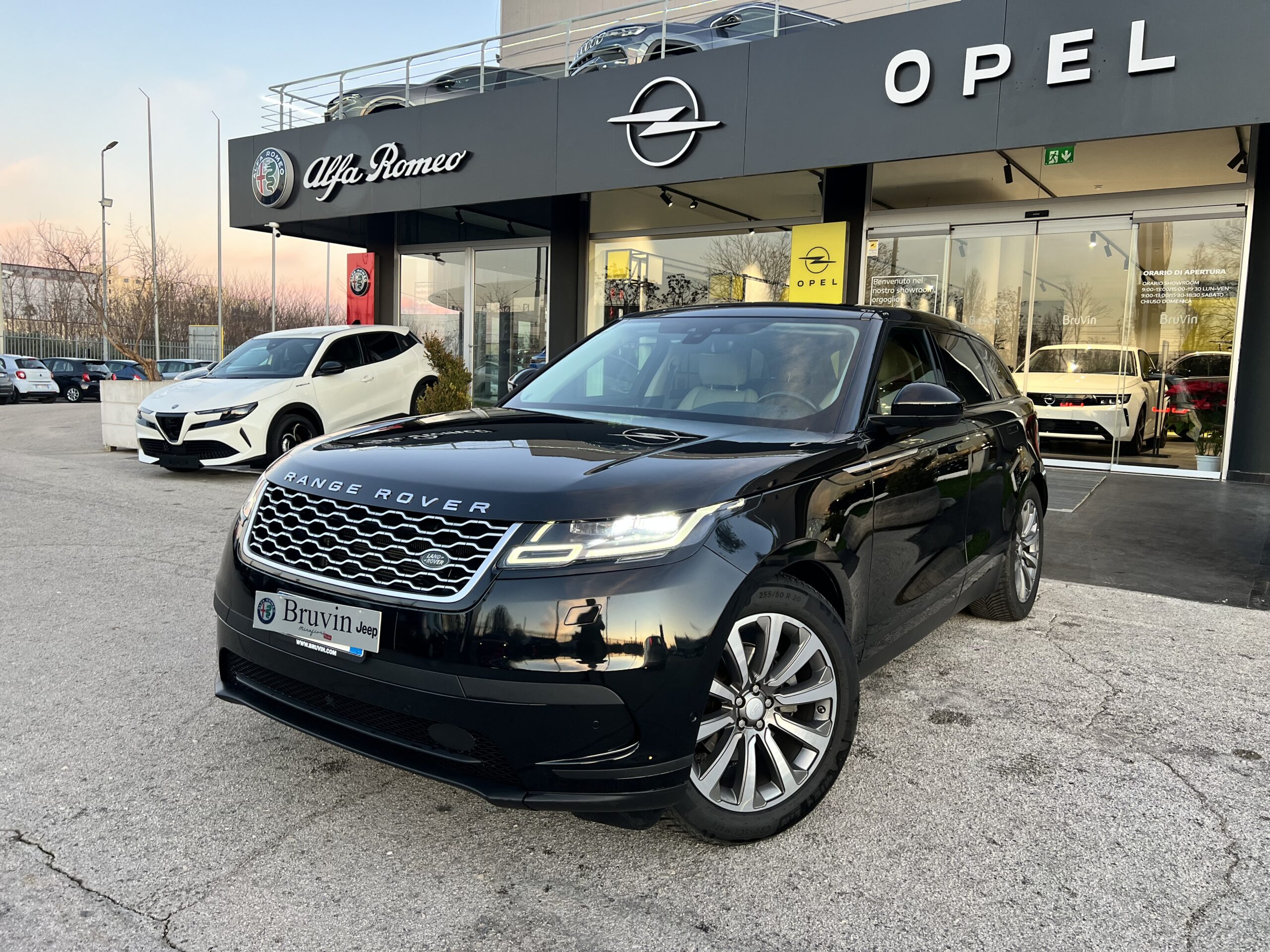Range Rover Velar SE 4WD 2.0 240cv