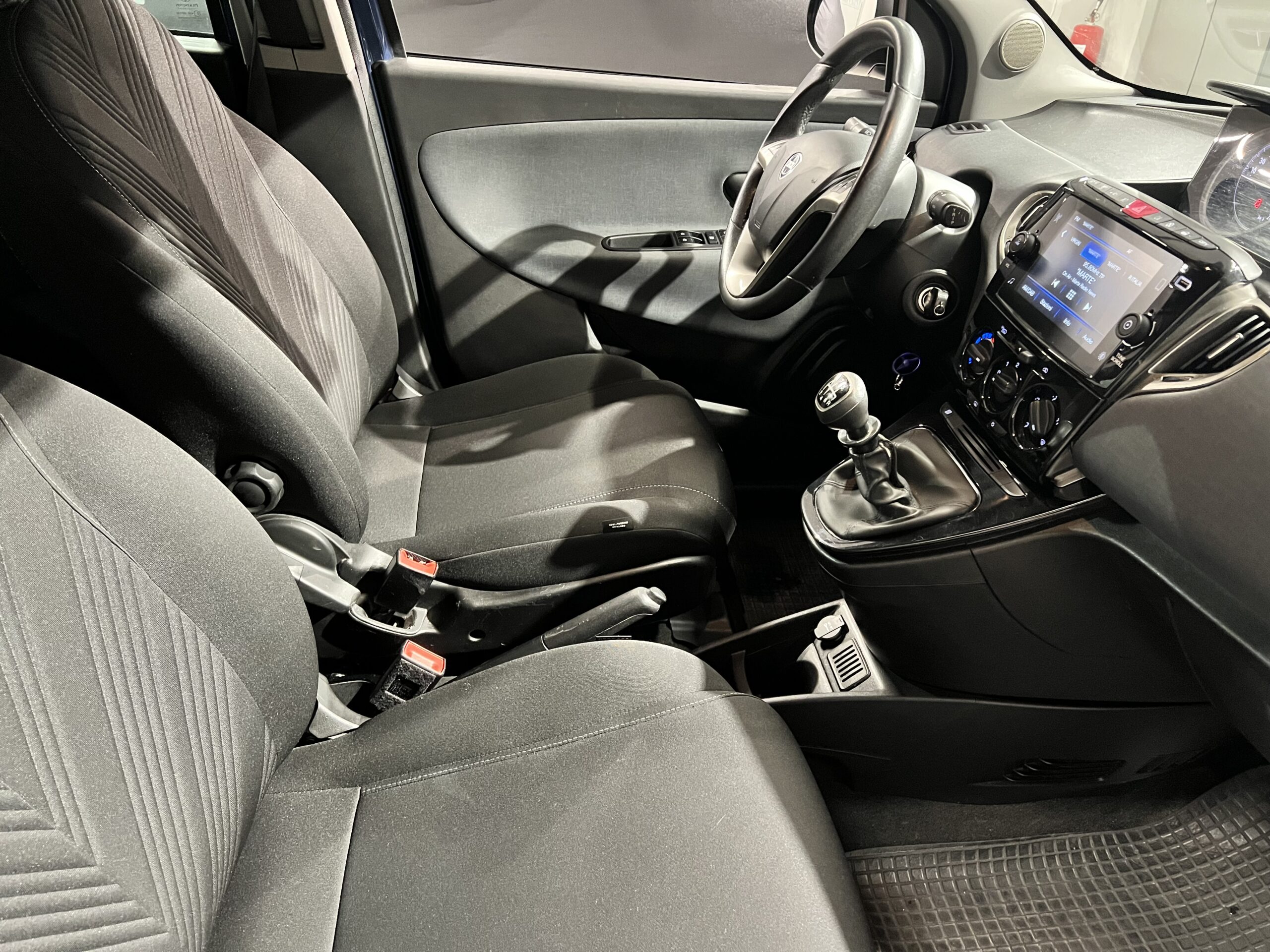 Lancia Ypsilon Gold 1.0 71cv Hybrid/GPL