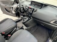 Lancia Ypsilon Silver Hybrid 1.0 70cv