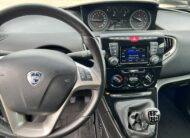 Lancia Ypsilon Silver Hybrid 1.0 70cv