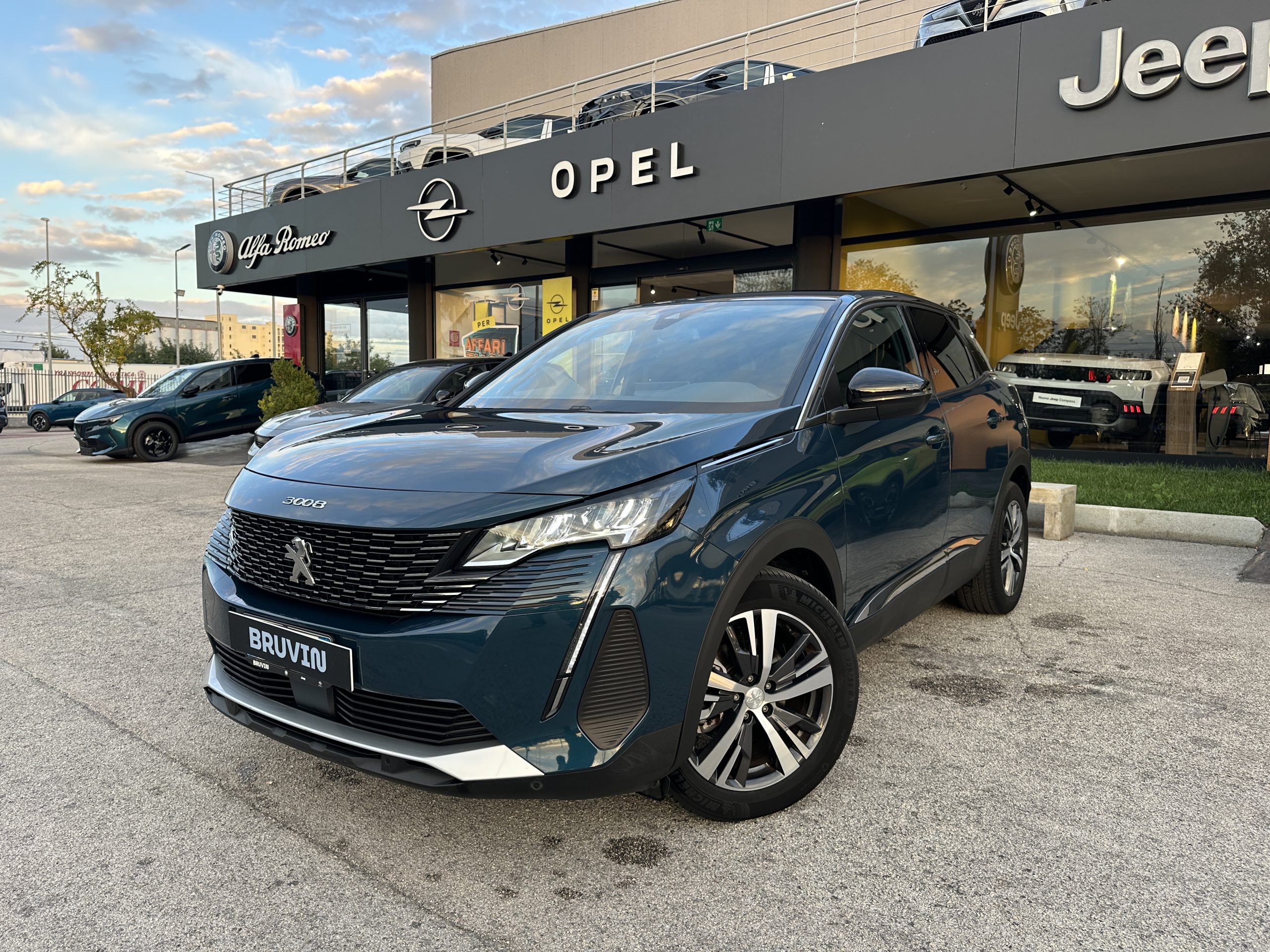 Peugeot 3008 Allure 1.5 130cv Auto