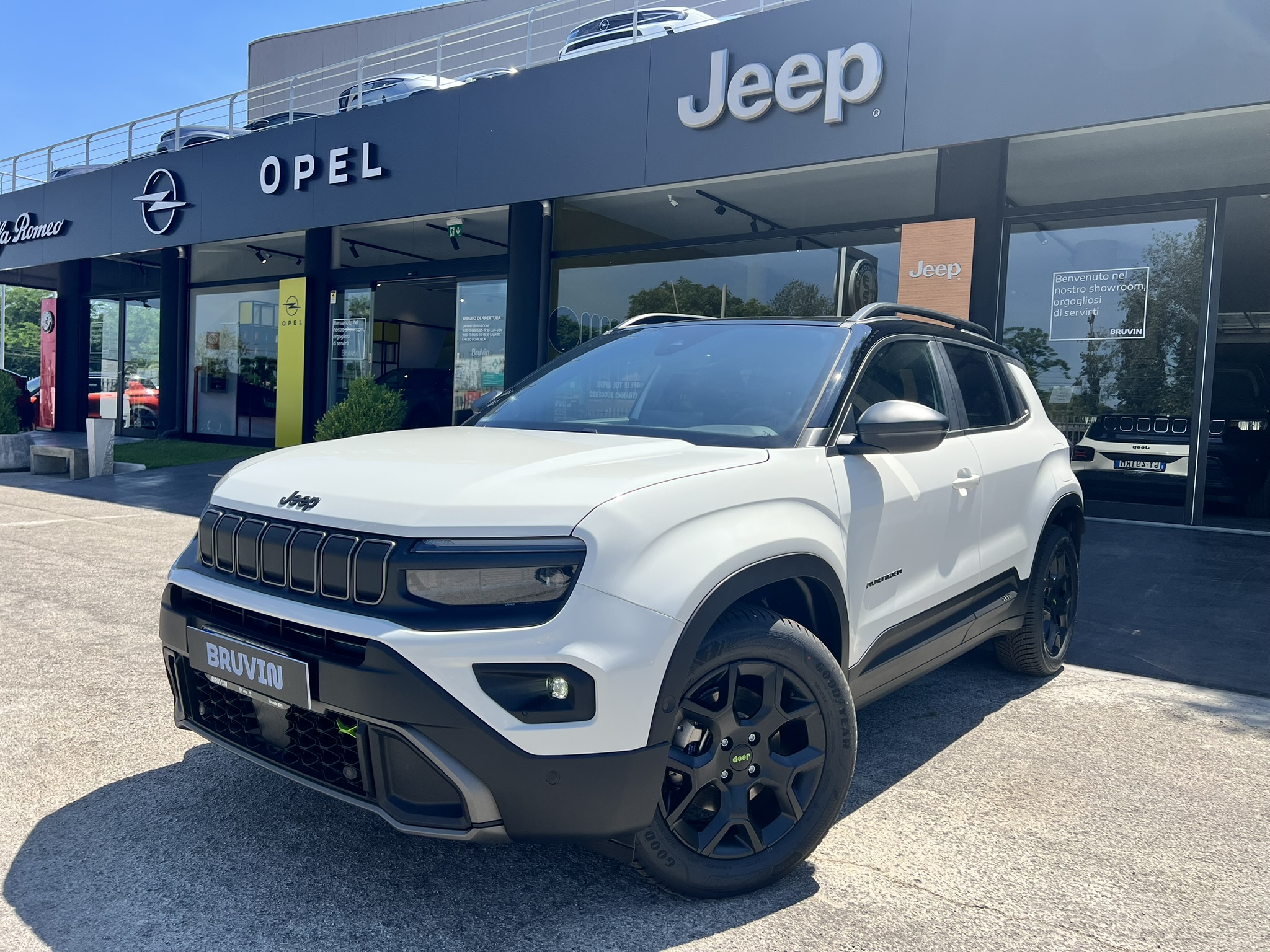 Jeep Avenger 4xe Overland 1.2 145cv