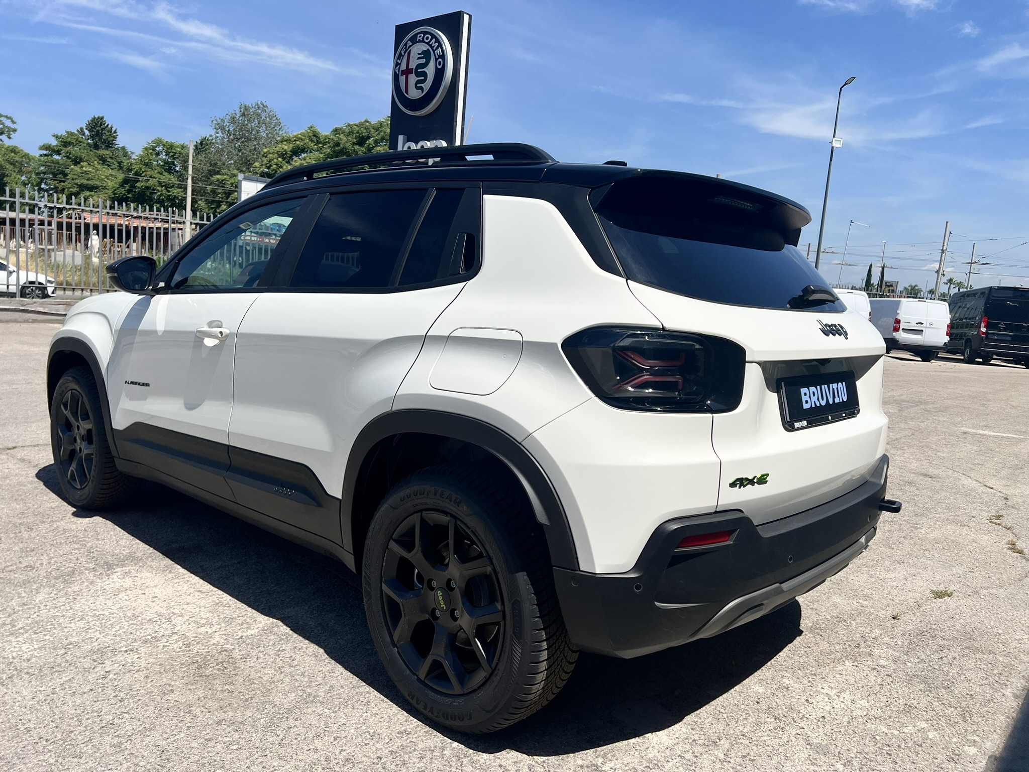 Jeep Avenger 4xe Overland 1.2 145cv