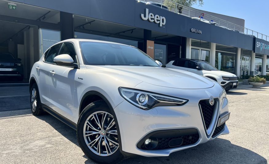 Alfa Romeo Stelvio Super 2.2 160cv