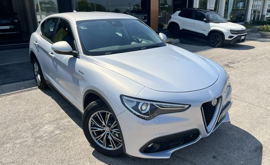 Alfa Romeo Stelvio Super 2.2 160cv