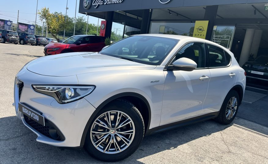 Alfa Romeo Stelvio Super 2.2 160cv