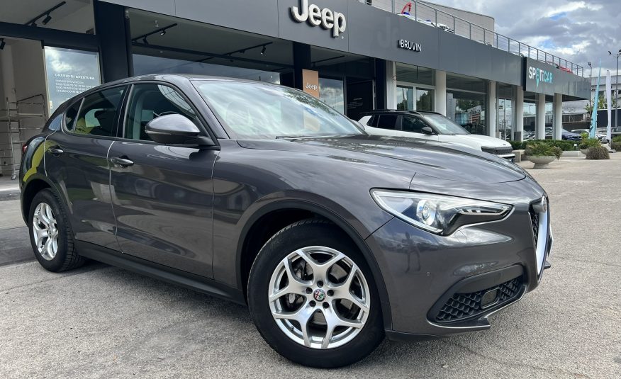 Alfa Romeo Stelvio Business 2.2 190cv Q4
