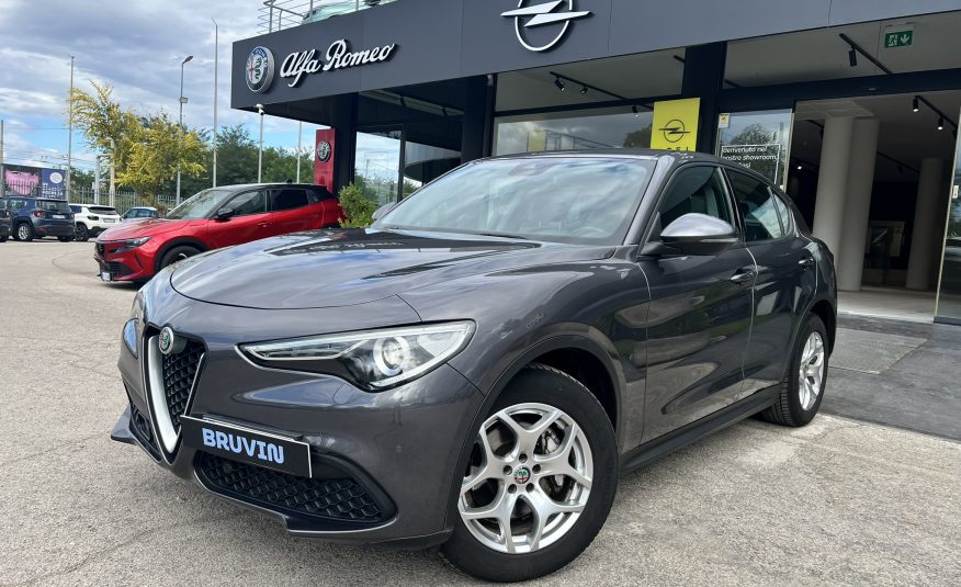 Alfa Romeo Stelvio Business 2.2 190cv Q4