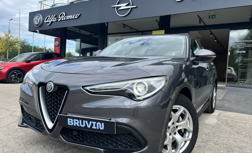 Alfa Romeo Stelvio Business 2.2 190cv Q4