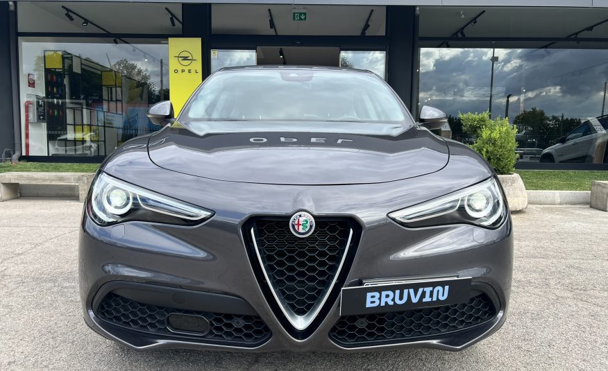 Alfa Romeo Stelvio Business 2.2 190cv Q4