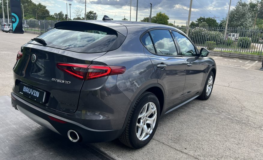 Alfa Romeo Stelvio Business 2.2 190cv Q4
