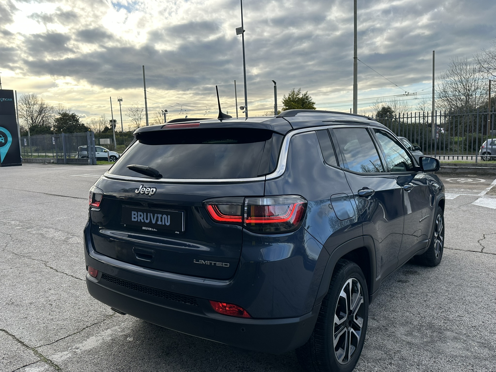 Jeep Compass Limited 1.6 130cv